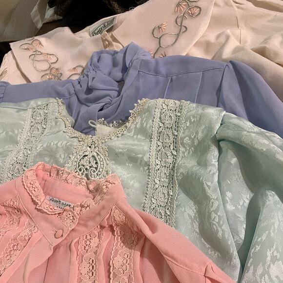 80s periwinkle blue blouse - Picture 2 of 7